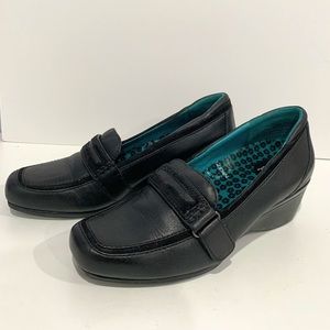 Aetrex Black Wedges